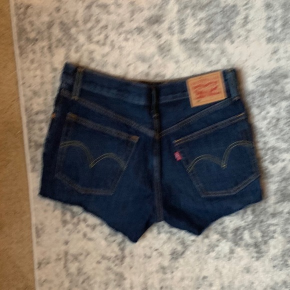 Levi’s denim shorts - Picture 2 of 2